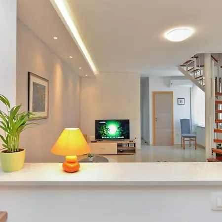 Fuer 5 Personen Ca 80 Qm In Pula, Istrien Istrische Riviera Apartament *